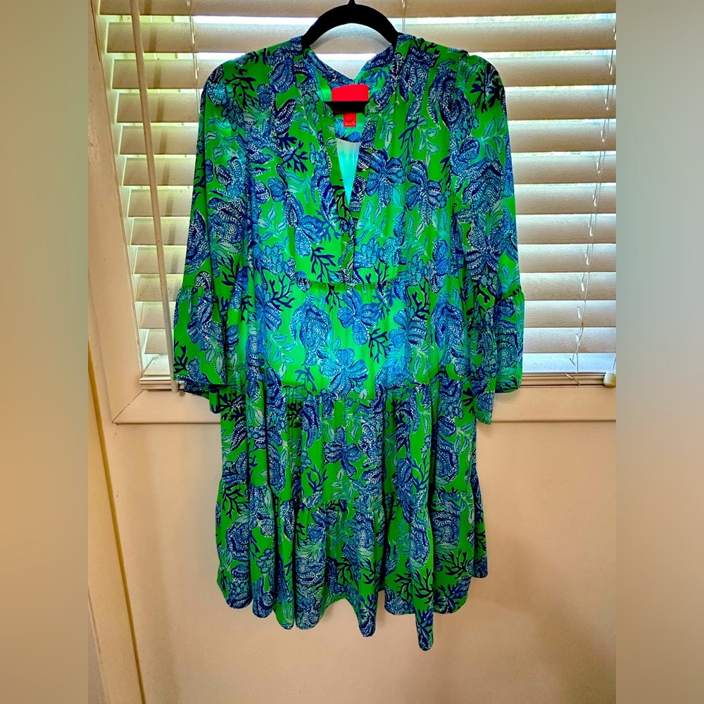Lilly Pulitzer dress in perfect condition - size 6 - summer events!